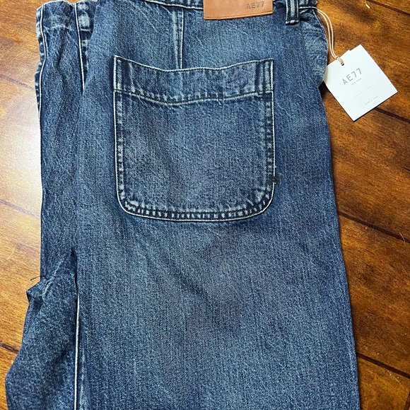 AE77 Barrel Jeans - Picture 1 of 4